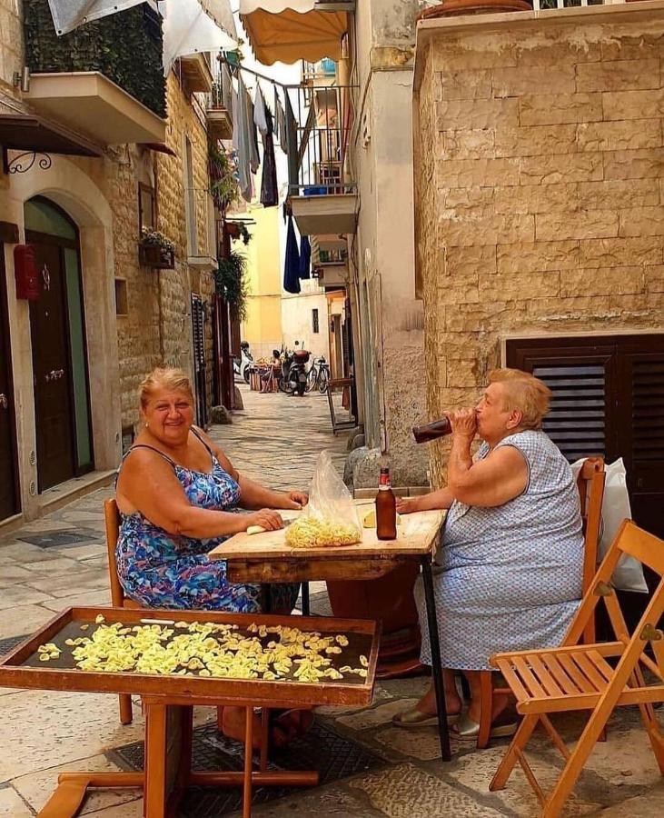 Fra Sole E Stelle Apartment Bari Bagian luar foto